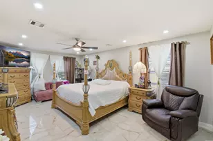 1821 Majestic Oak Dr, Pearland, TX 77581 - Photo 11