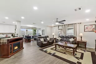 1821 Majestic Oak Dr, Pearland, TX 77581 - Photo 23