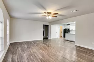 1905 County Rd 235, Alvin, TX 77511 - Photo 5