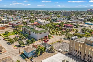 811 24th St, Galveston, TX 77550 - Photo 11