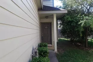 111 Gallery Cove Ct, The Woodlands, TX 77382 - Photo 3