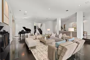 2409 Maconda Ln, Houston, TX 77027 - Photo 11