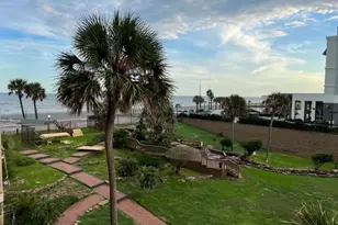 9520 Seawall Blvd, Galveston, TX 77554 - Photo 1