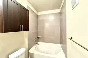 2033 S Gessner Rd, Houston, TX 77063 - Photo 7