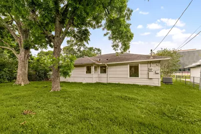 5127 Maple Street, Bellaire, TX 77401 - Photo 19