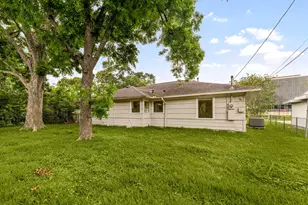 5127 Maple St, Bellaire, TX 77401 - Photo 19