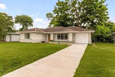 5127 Maple Street, Bellaire, TX 77401 - Photo 3
