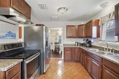 8307 Coastway Lane, Houston, TX 77075 - Photo 9