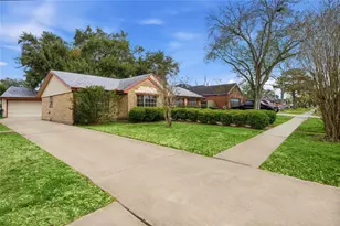 8307 Coastway Ln, Houston, TX 77075 - Photo 3