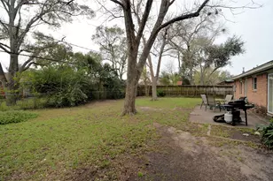 5215 Sanford Rd, Houston, TX 77035 - Photo 15