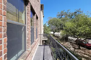 2904 Chenevert St, Houston, TX 77004 - Photo 31