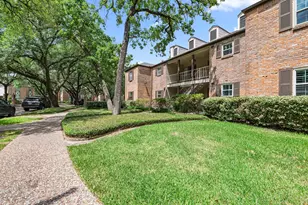 12966 Trail Hollow Dr, Houston, TX 77079 - Photo 29