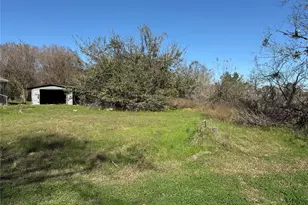 1155 2nd St, Hempstead, TX 77445 - Photo 5