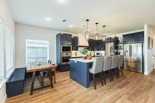 2 Greystone Ct, Angleton, TX 77515 - Photo 15