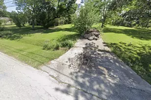 2915 Lily St, Pasadena, TX 77503 - Photo 1