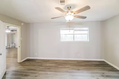 3206 Teakwood Circle, Dickinson, TX 77539 - Photo 9