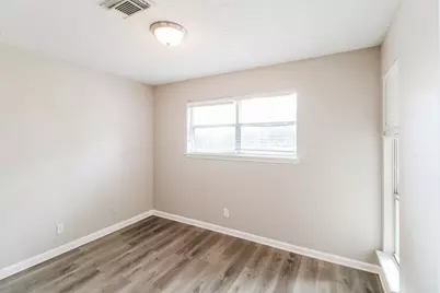 3206 Teakwood Circle, Dickinson, TX 77539 - Photo 11