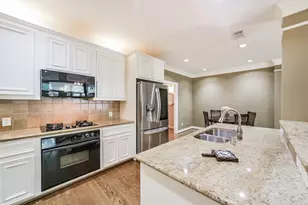 227 McGowen St, Houston, TX 77006 - Photo 11