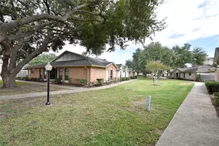 38 Pinehurst Ln, Missouri City, TX 77459 - Photo 3