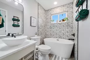 10023 Sweet Gum Ln, Baytown, TX 77521 - Photo 15