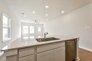 1992 Brookpointe Ln, Dayton, TX 77535 - Photo 11