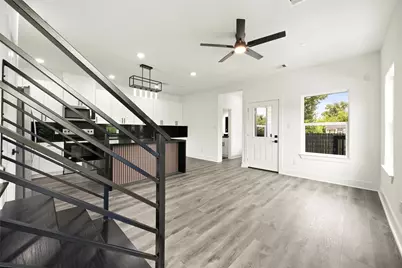4104 Falls St, Houston, TX 77026 - Photo 7