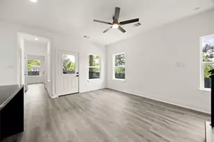 4104 Falls St, Houston, TX 77026 - Photo 5