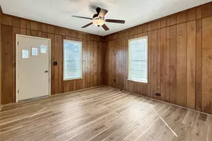 430 W Water St, Jasper, TX 75951 - Photo 19