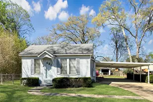 430 W Water St, Jasper, TX 75951 - Photo 1