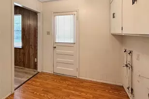 430 W Water St, Jasper, TX 75951 - Photo 9