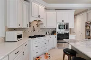 13234 Canyon Crest Ln N, Conroe, TX 77302 - Photo 11