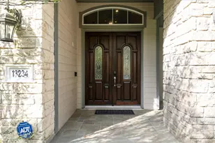 13234 Canyon Crest Ln N, Conroe, TX 77302 - Photo 3