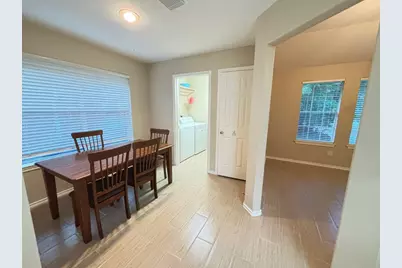 18 Tallow Hill Place, The Woodlands, TX 77382 - Photo 5