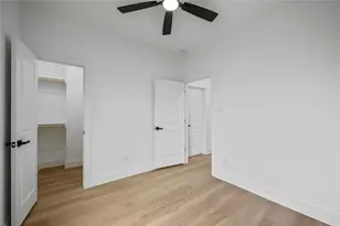 4804 Carmen St, Houston, TX 77033 - Photo 17