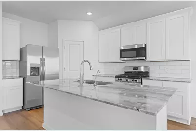 9011 Serene Haven, Rosharon, TX 77583 - Photo 5