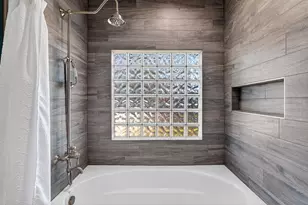 207 Hearthstone Cir, College Station, TX 77840 - Photo 17