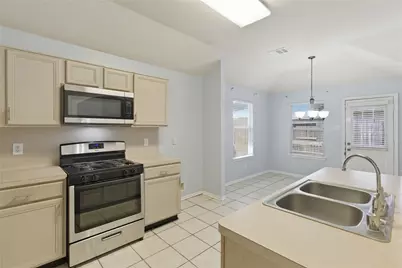 3930 Teal Run Place Court, Fresno, TX 77545 - Photo 13