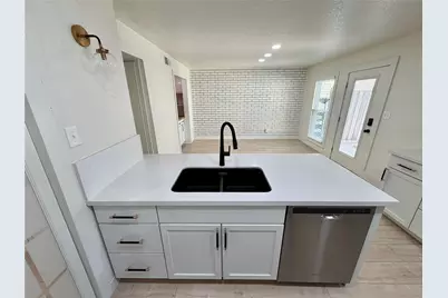 71 Cayenne Common, Lake Jackson, TX 77566 - Photo 13