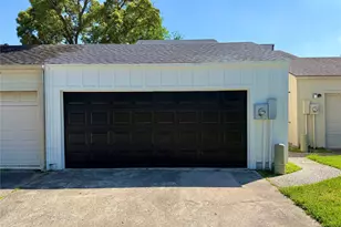 71 Cayenne Common, Lake Jackson, TX 77566 - Photo 45