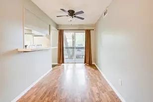 8229 Kingsbrook Rd, Houston, TX 77024 - Photo 13