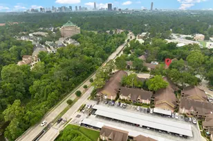 8229 Kingsbrook Rd, Houston, TX 77024 - Photo 35