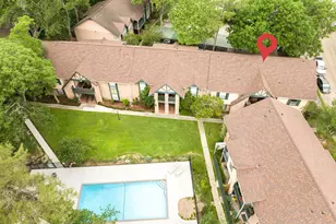 8229 Kingsbrook Rd, Houston, TX 77024 - Photo 37