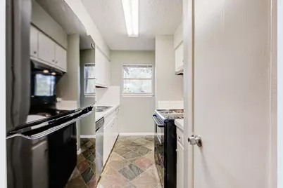 8229 Kingsbrook Road #229, Houston, TX 77024 - Photo 19