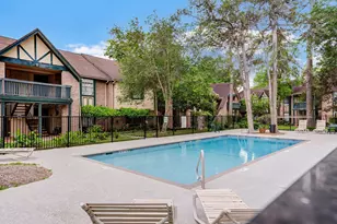 8229 Kingsbrook Rd, Houston, TX 77024 - Photo 45