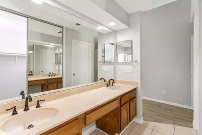 2015 Braesmeadow Lane, Sugar Land, TX 77479 - Photo 23