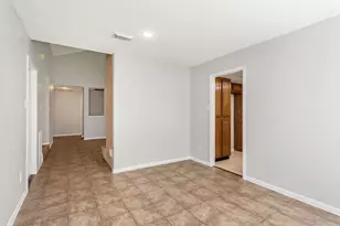 2015 Braesmeadow Ln, Sugar Land, TX 77479 - Photo 13
