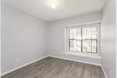 2015 Braesmeadow Lane, Sugar Land, TX 77479 - Photo 15