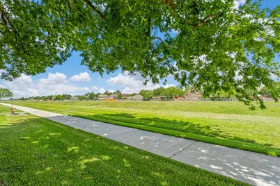 2015 Braesmeadow Lane, Sugar Land, TX 77479 - Photo 27