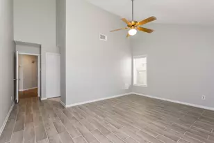 2015 Braesmeadow Ln, Sugar Land, TX 77479 - Photo 19
