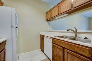 2121 El Paseo St, Houston, TX 77054 - Photo 9